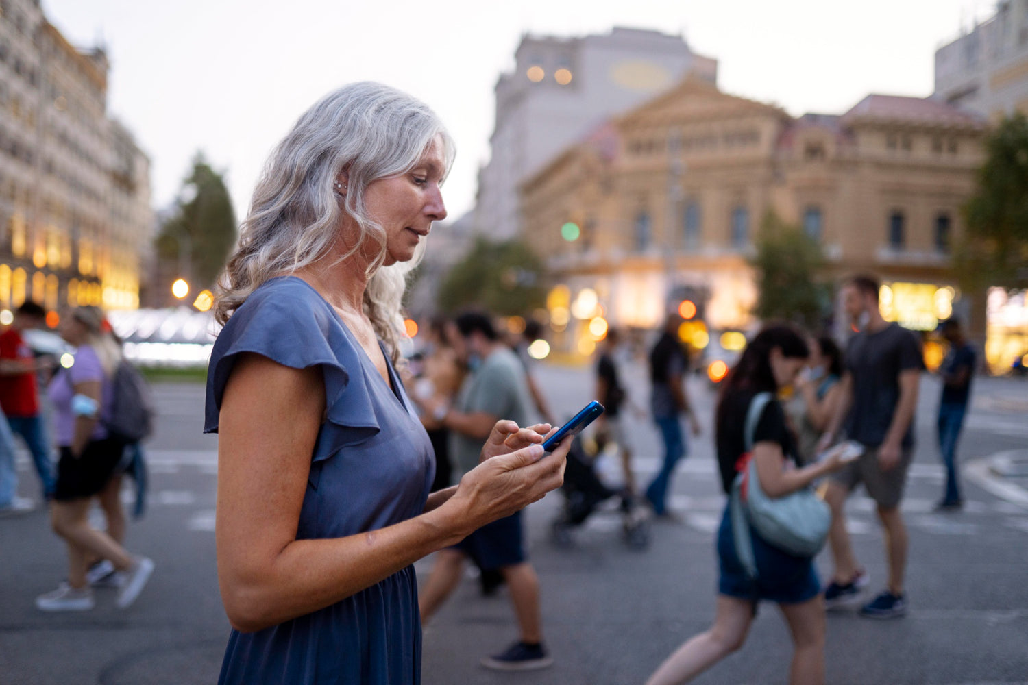 Privacy alert: Digital signature vs. physical concealment