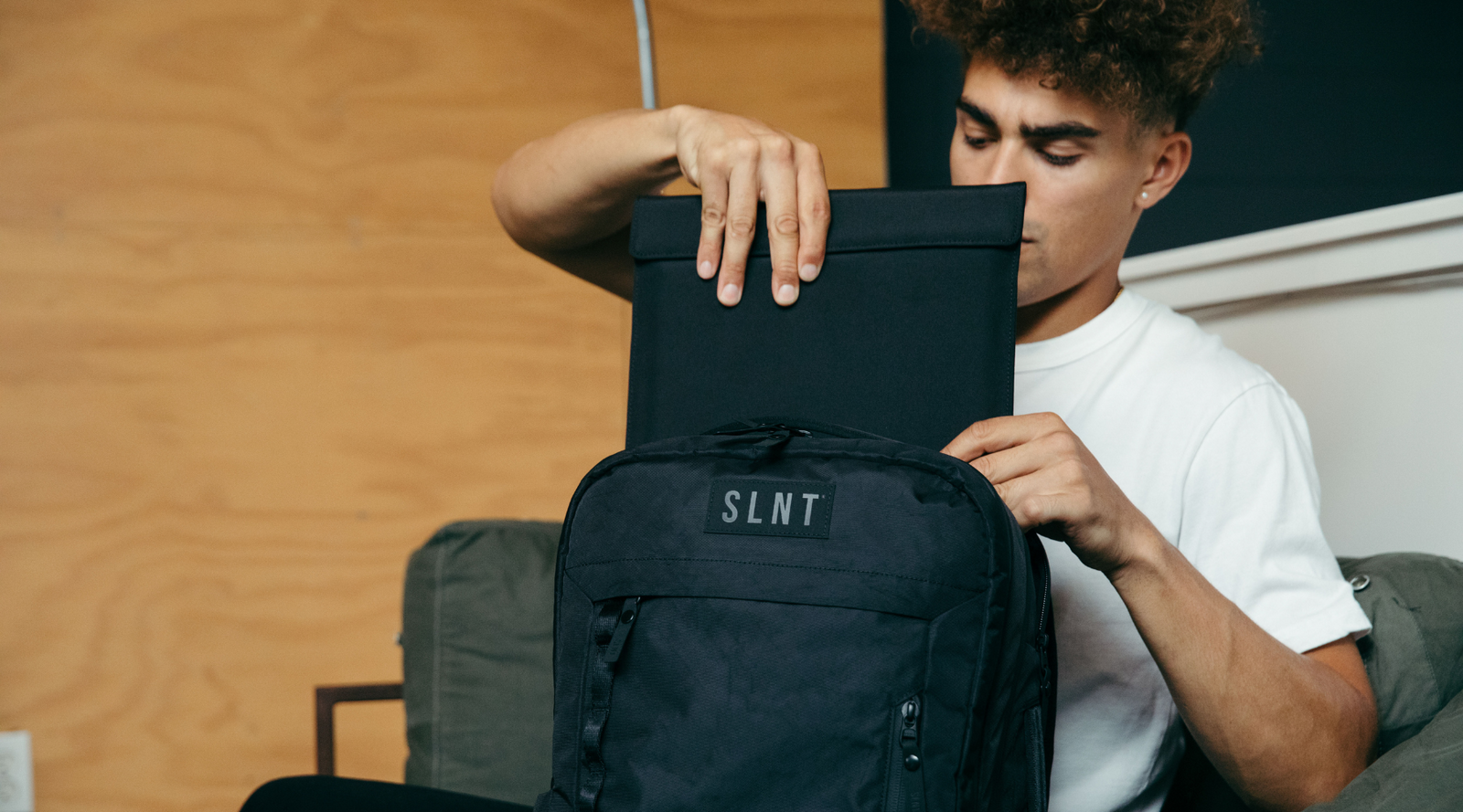 Faraday bag and laptop sleeve