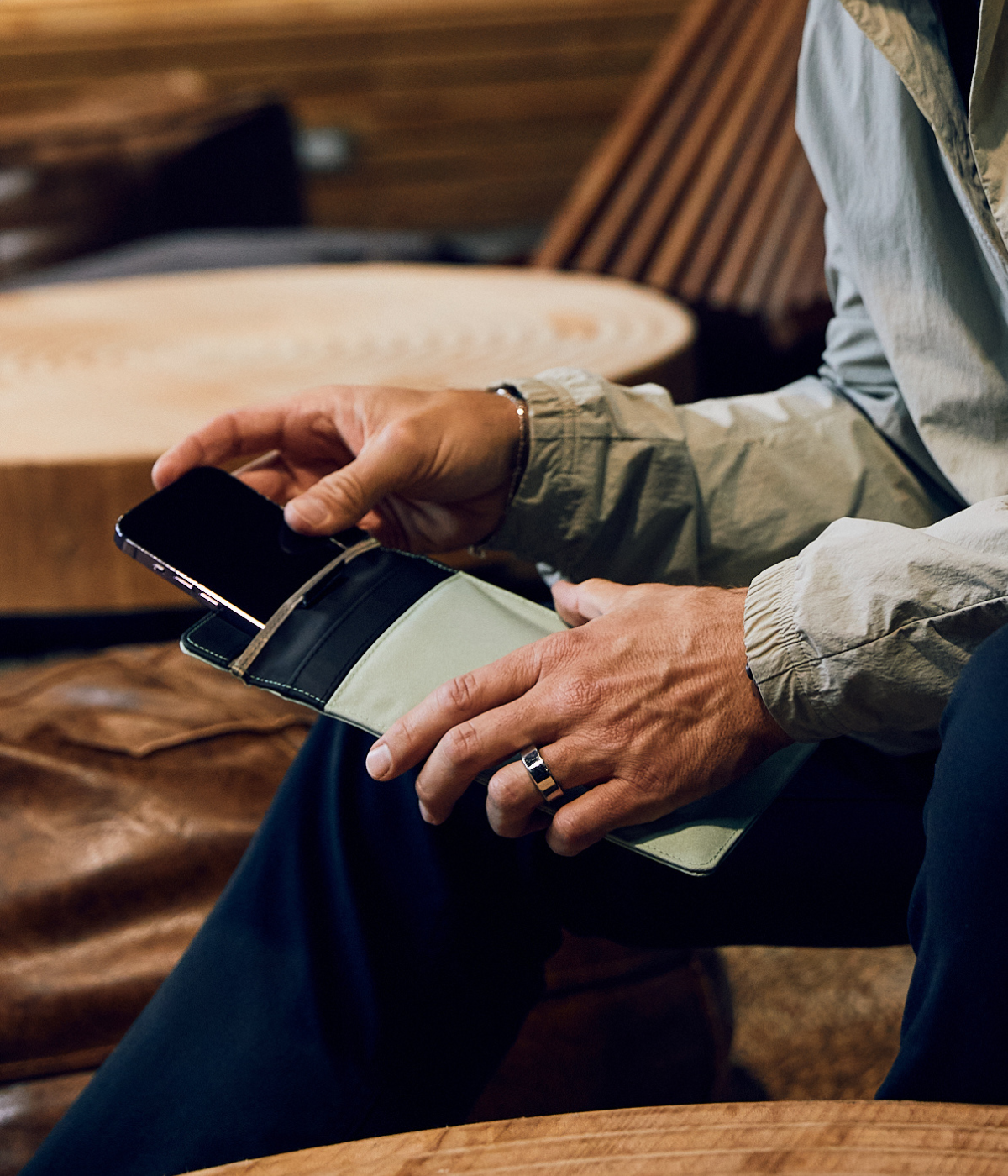 Faraday bags vs. RFID wallets: which do you actually need?