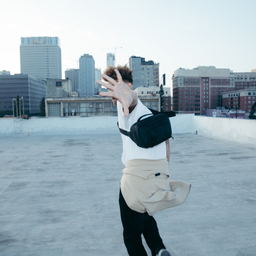 Male with SLNT E3 Faraday Crossbody