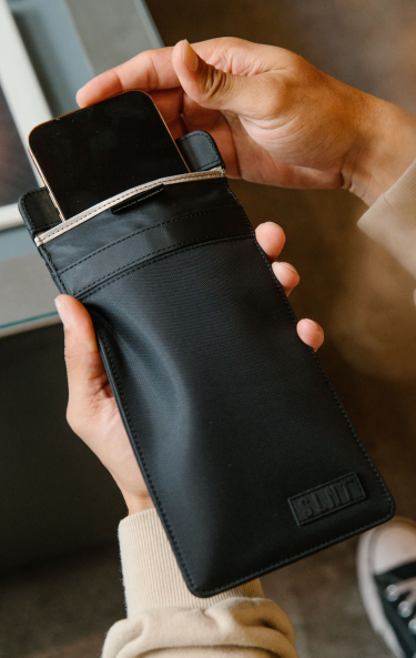 Faraday Phone Sleeve