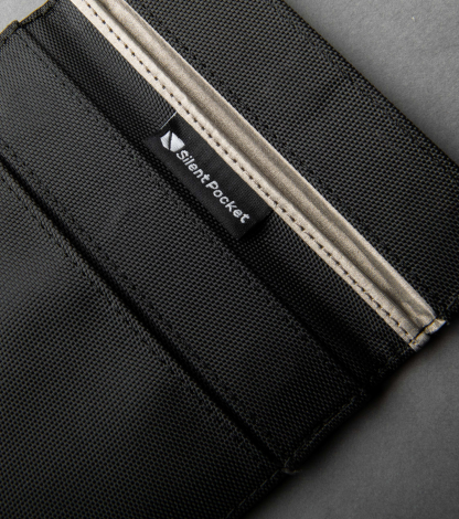 Silent Pocket Black Leather RFID Blocking Money Clip Bi-Fold Wallet