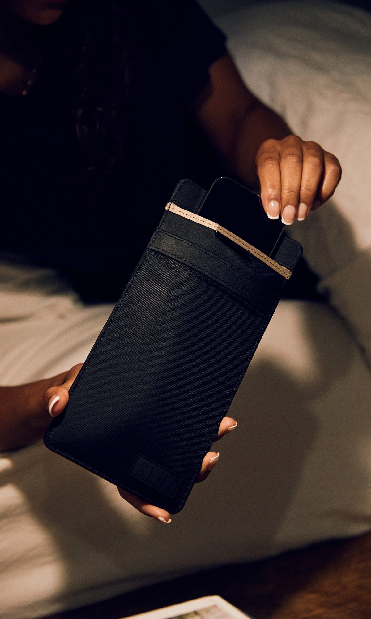 Faraday bag for phones