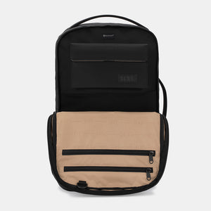 backpack with lots of pockets