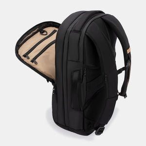 laptop backpack compartments